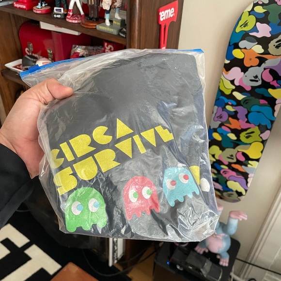 Circa survive Pac-Man tee. Tomb Raider Rare - Picture 3 of 5